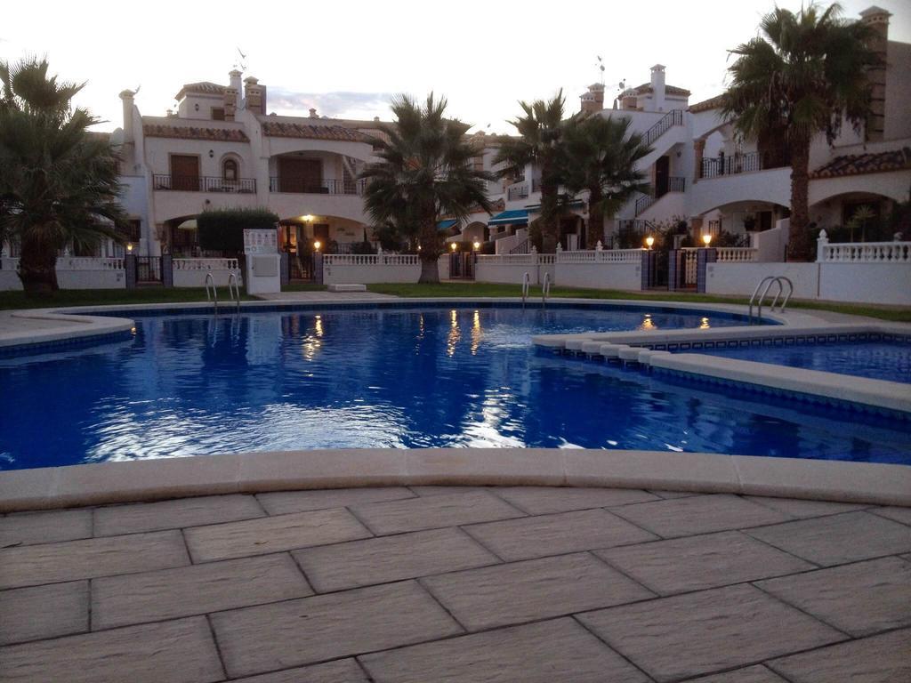Jumilla III Apartamento Dehesa de Campoamor  Quarto foto